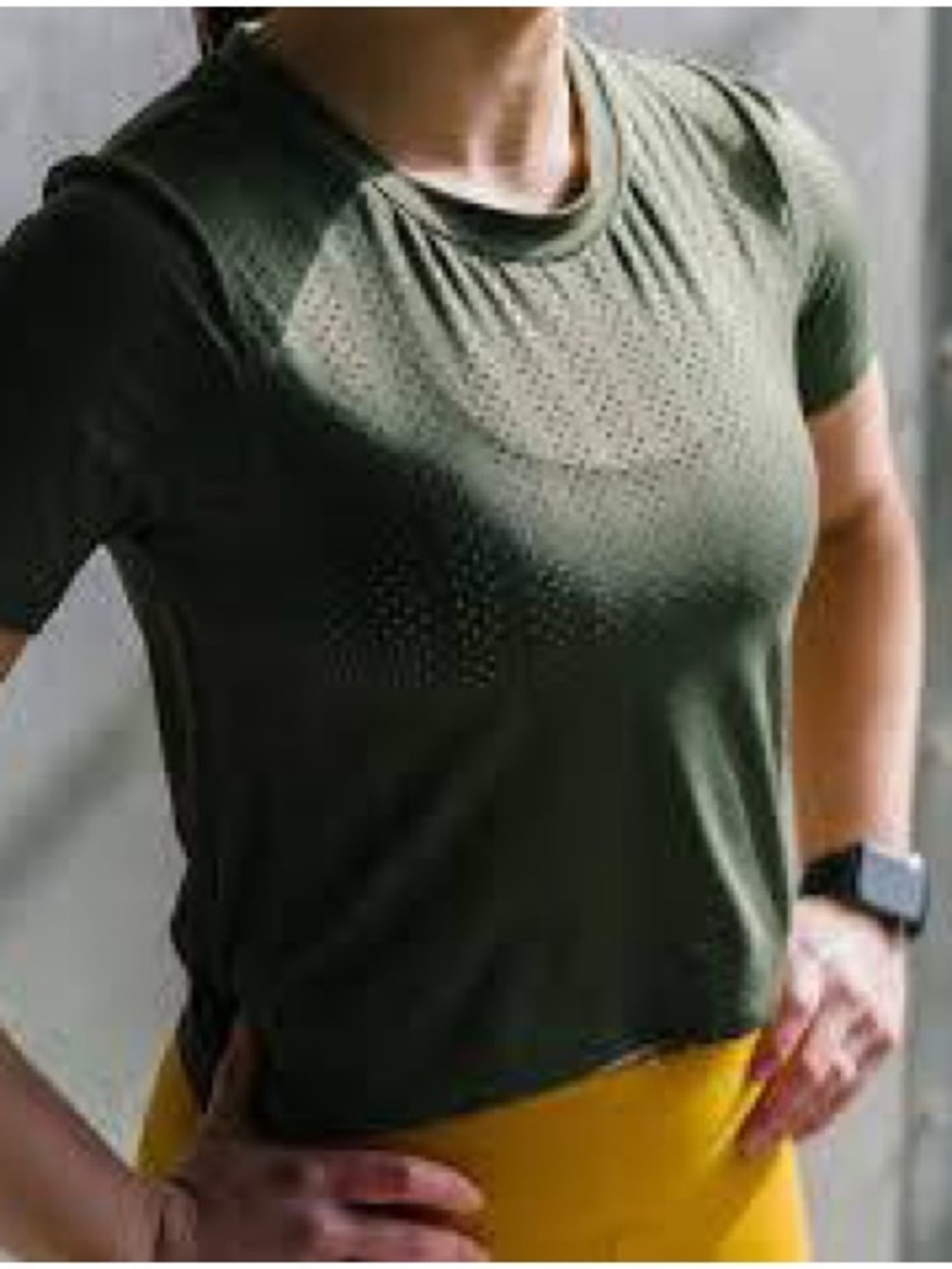 Zyia Olive Vertical Chill T RC Short Sleeve- Size Large